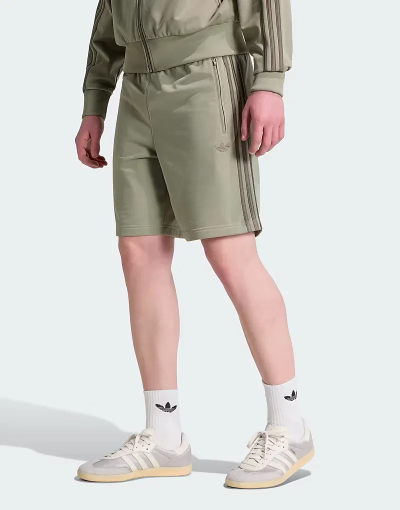 Шорты Adidas Originals Firebird серебристая галька