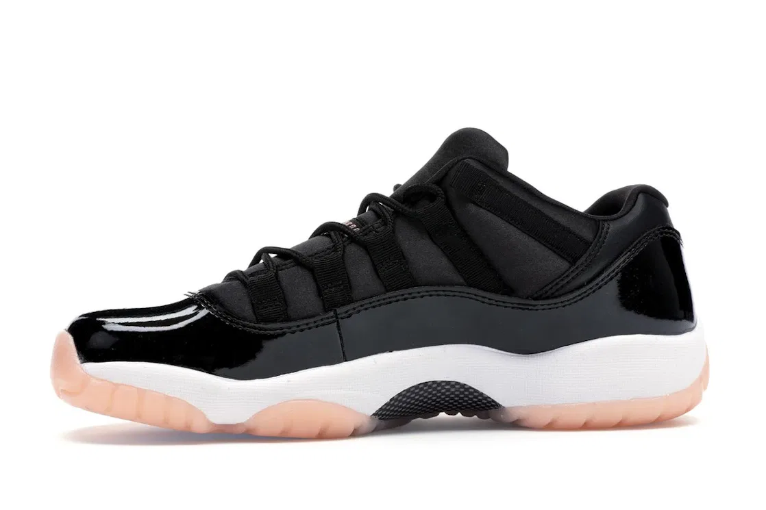 Детские кроссовки Lifestyle с высоким берцем Jordan 11 Retro Low Jordan, Black/Bleached Coral-White — фото 3