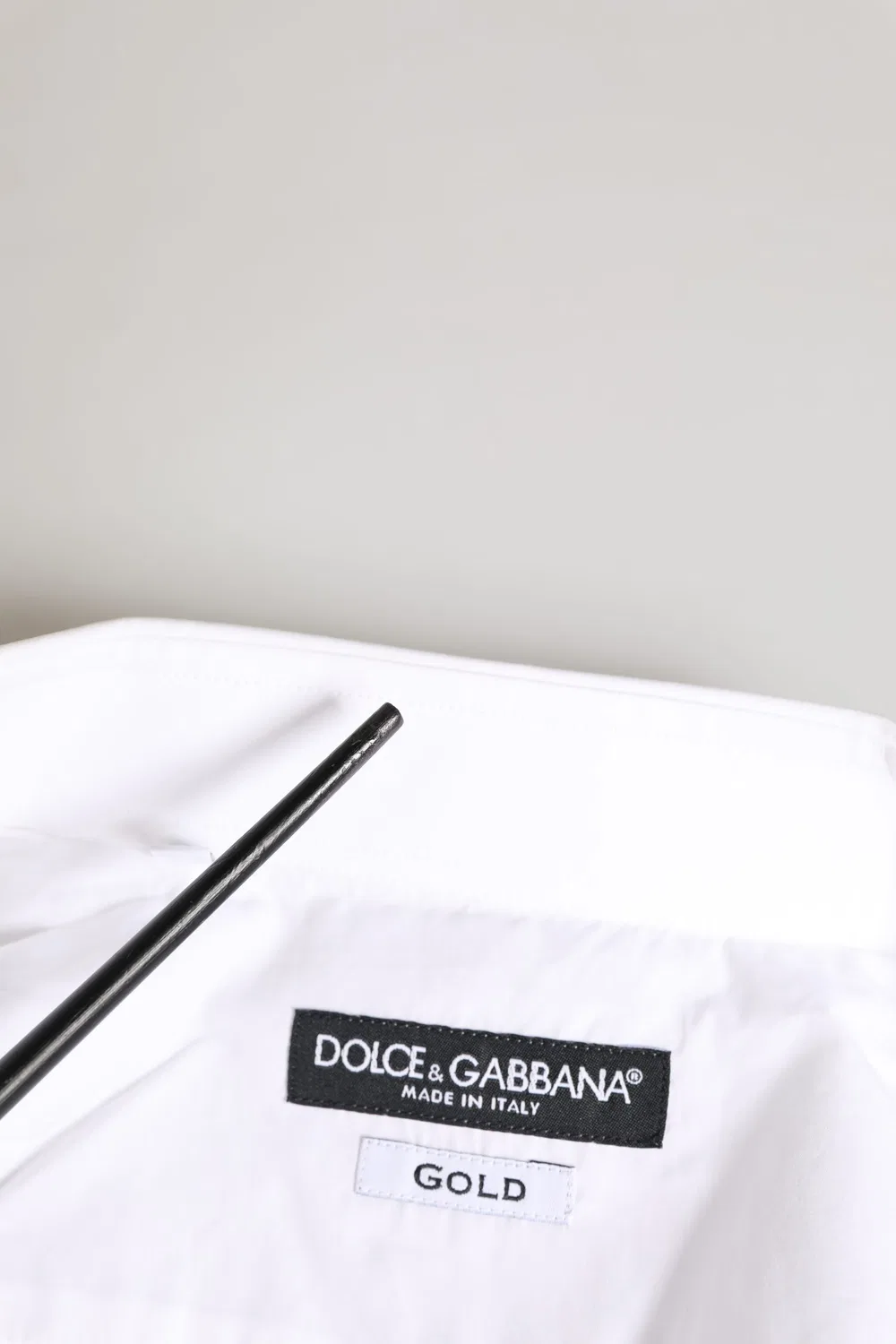 Мужская рубашка с вышивкой золотой короны и пчелы GOLD dress shirt Dolce & Gabbana, White — фото 3