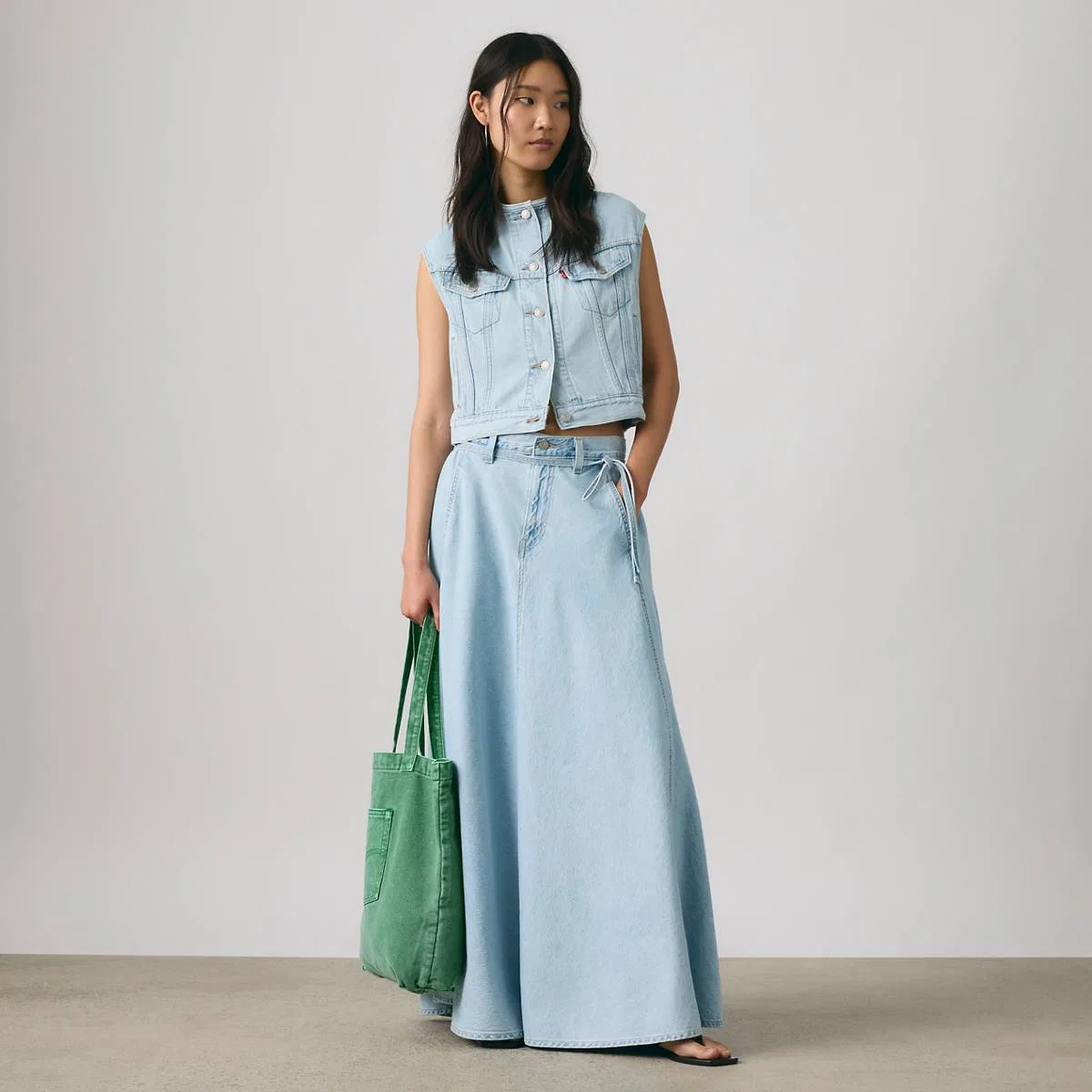 Укороченный жилет без воротника в стиле 90-х Levi's, Of Course Top - Medium Wash