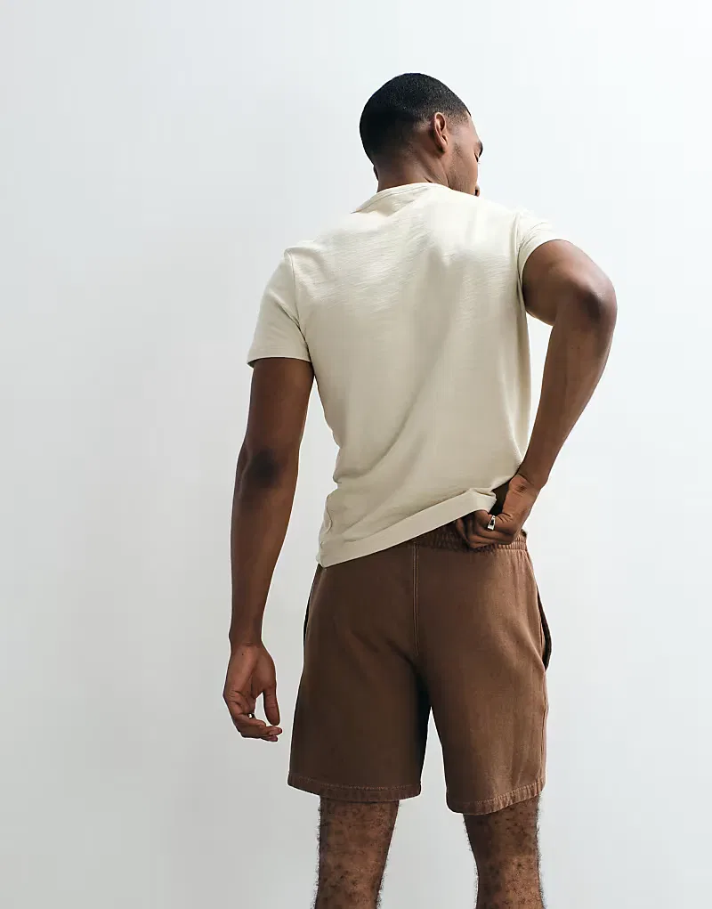 Свободные шорты Adidas Originals Essential Loose Shorts, коричневый — фото 4