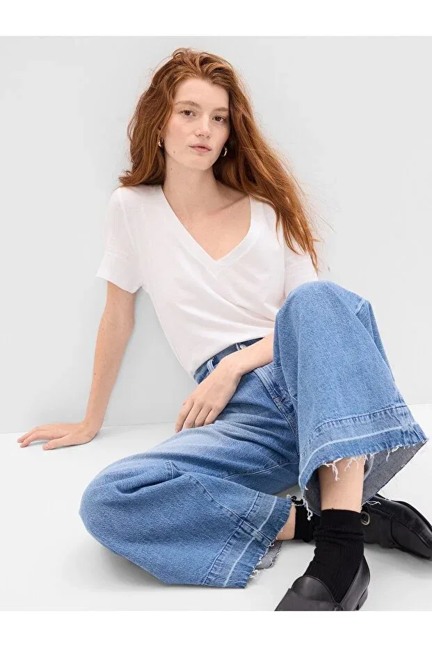 Женская футболка хлопковая с v-образным вырезом Gap, White-002 — фото 4