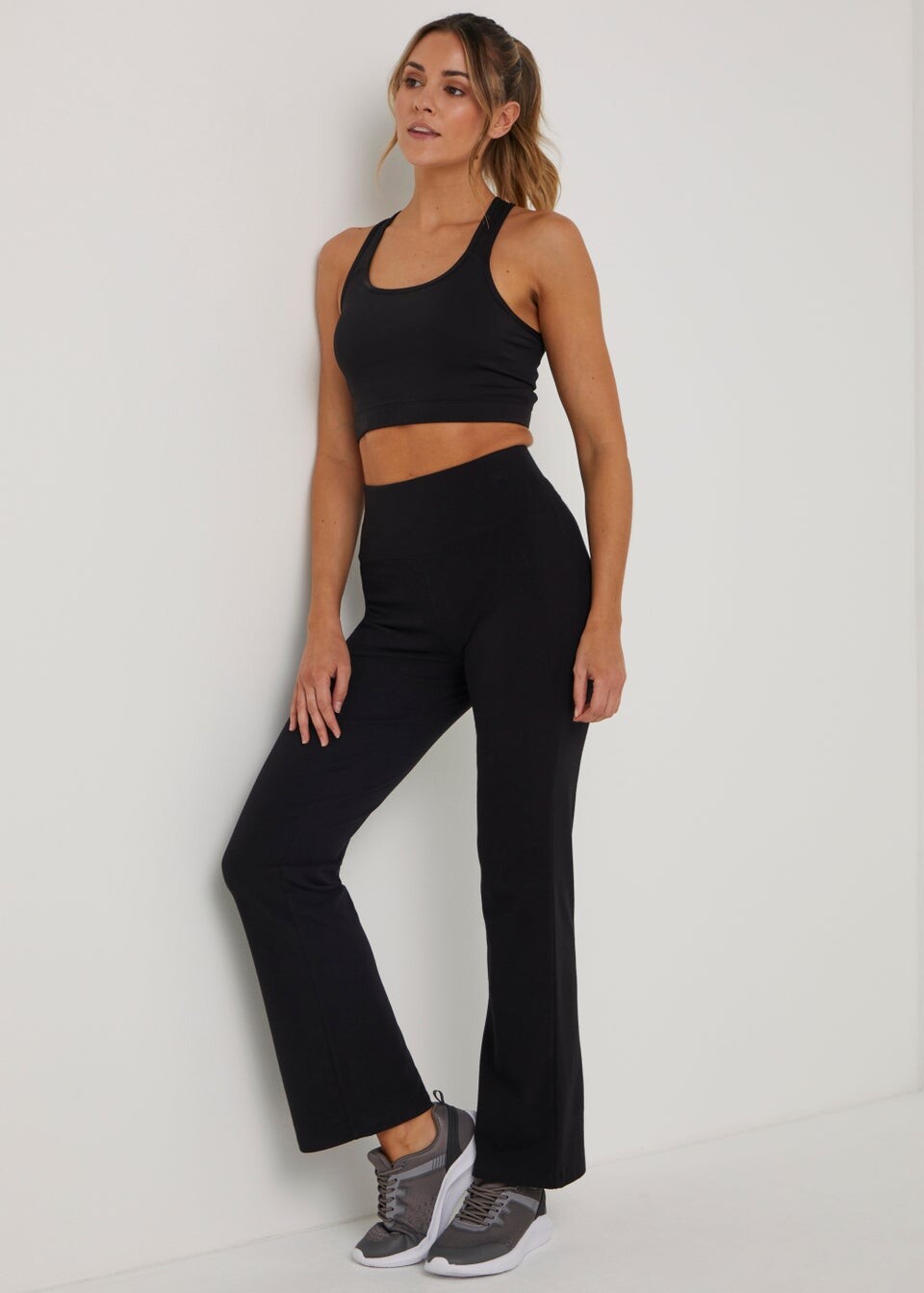 

Souluxe Черные спортивные брюки Bootcut, Черный, Souluxe Черные спортивные брюки Bootcut