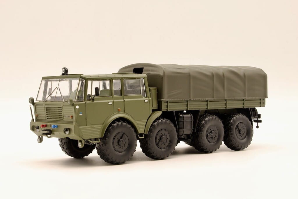 

Татра 813 8X8 Колос 1/43 IXO