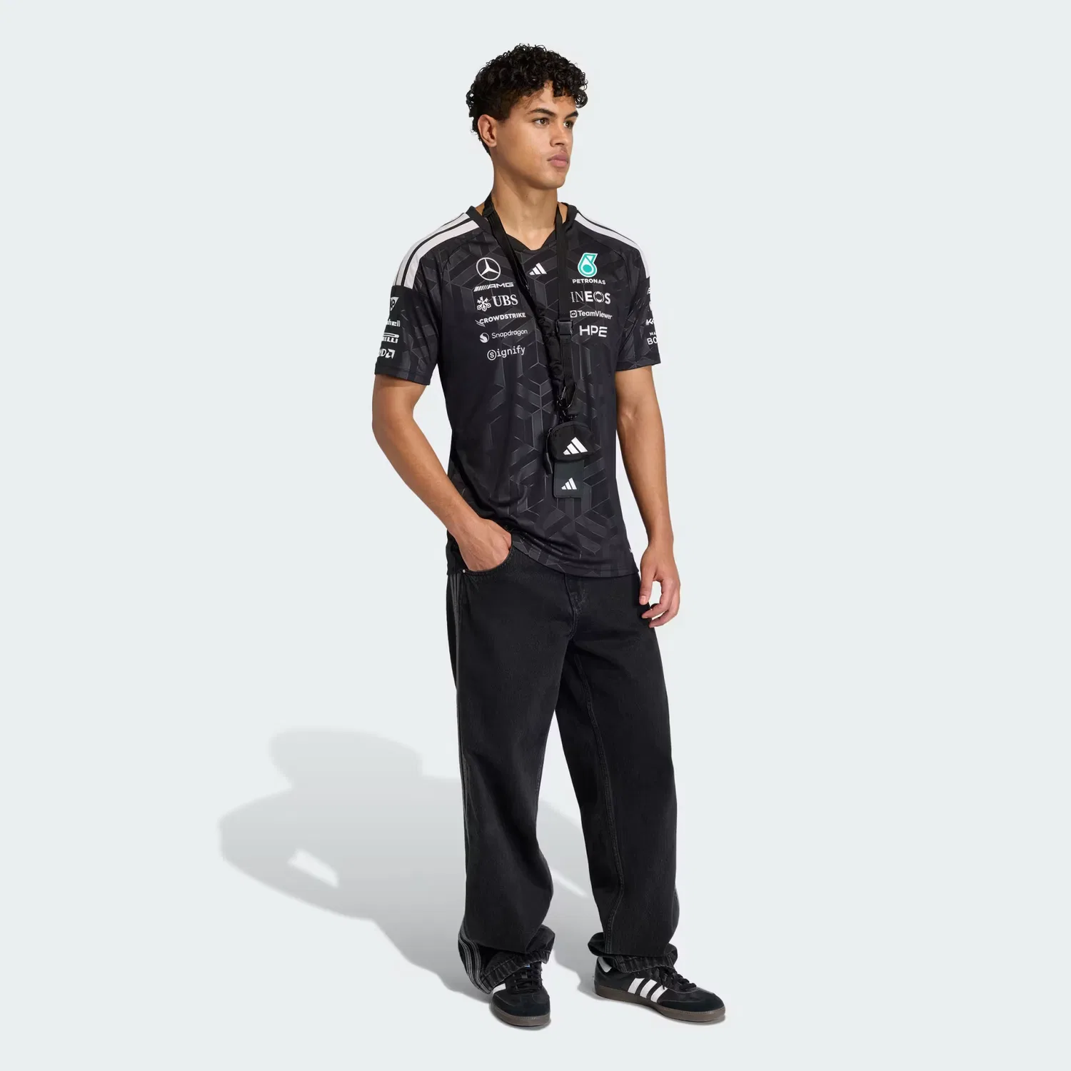 Мужская приталенная футболка-джерси Mercedes - AMG Petronas Formula 1 Team Driver Jersey Adidas Performance, черный — фото 4
