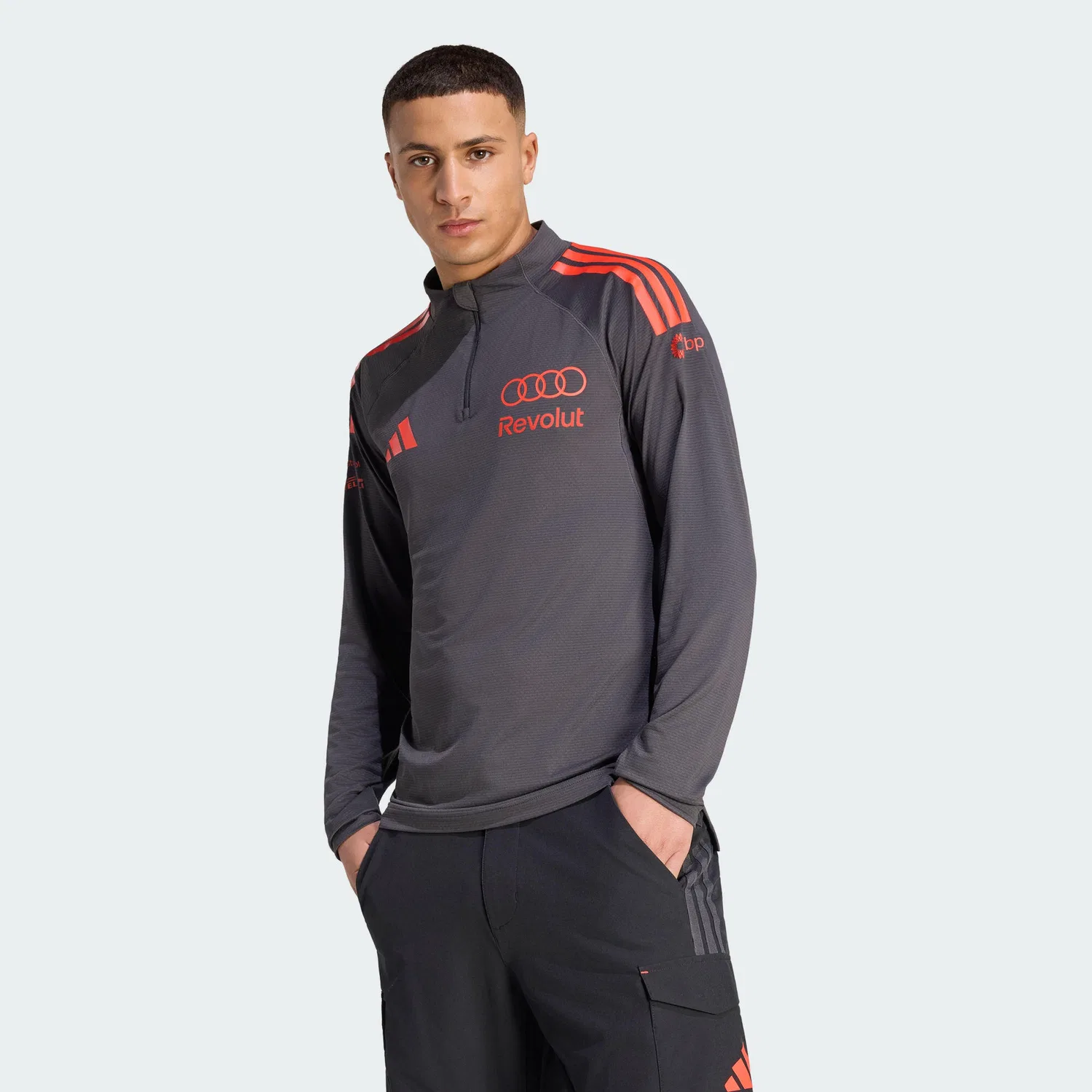 Мужская куртка с длинным рукавом Audi Revolut F1 Team Mechanics 1/4 Reißverschluss-Jacke Adidas, Schwarz Rot
