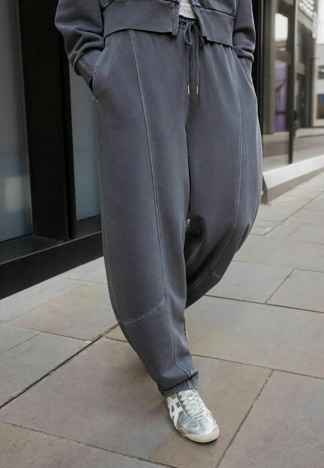 Спортивные брюки с эффектом потертости Next, Charcoal Grey