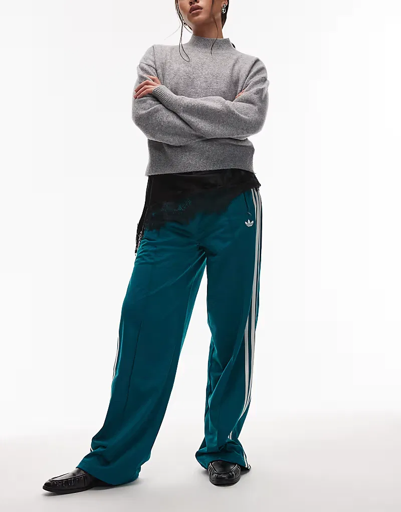 Свободные спортивные брюки Adidas Originals Firebird зелено-белого — фото 2