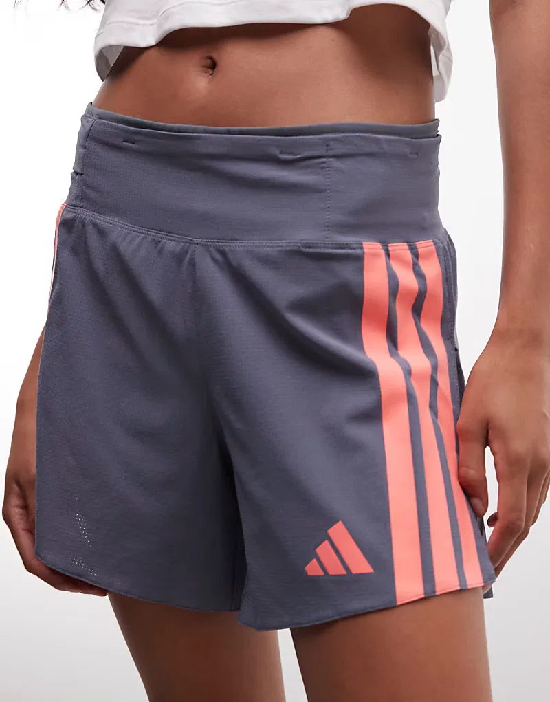 Беговые шорты Adidas Adizero с контрастными полосами, серый — фото 3