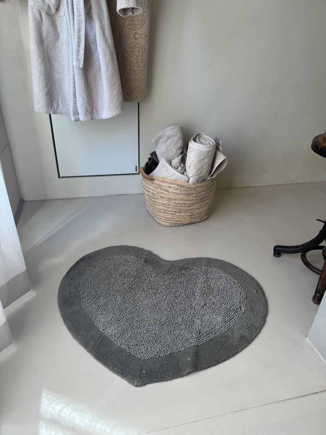 

Коврик для ванной PHP Home Philosophy Diva Heart With Non-slip, 65×80 см, темно-серый