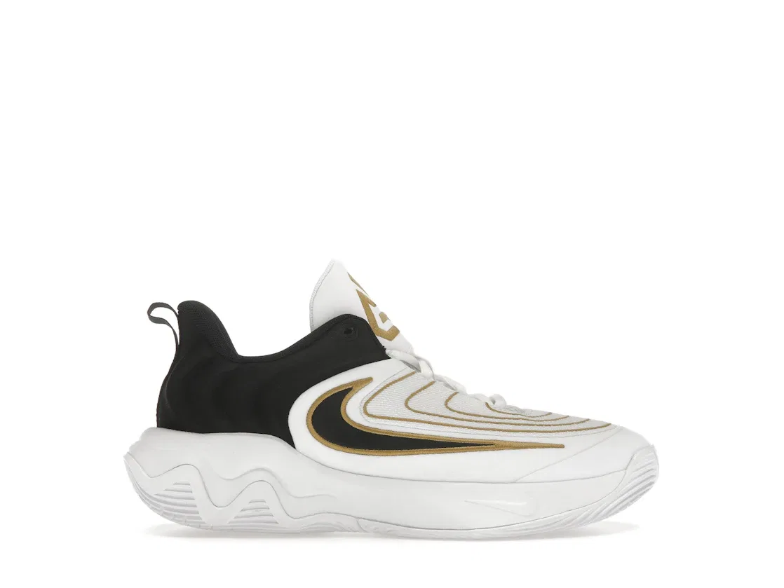 Детские кроссовки для мальчиков с длинным шнурком Nike Giannis Immortality 4, White/Metallic Gold/Black