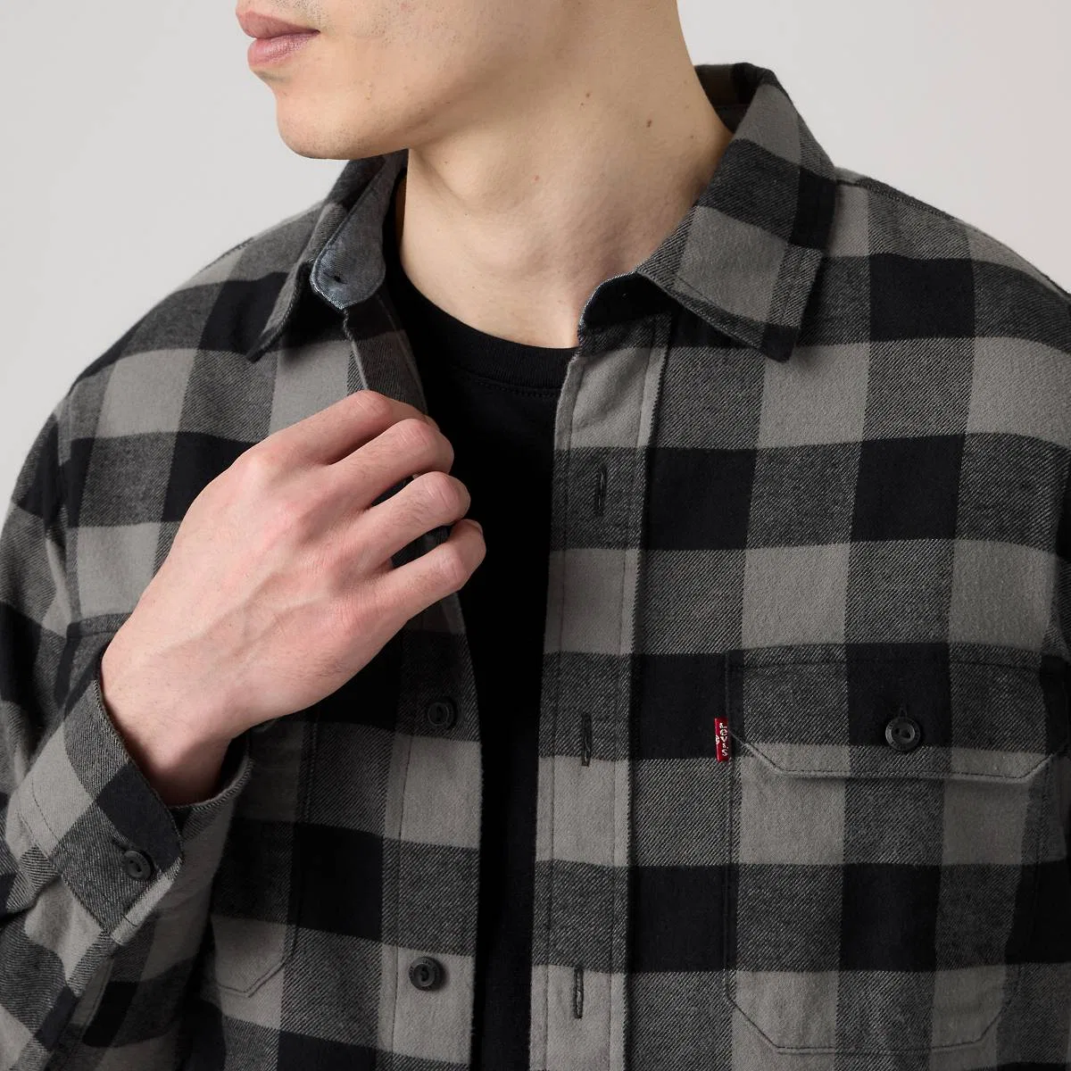 Классический непринужденный рабочий стиль в фланелевой рубашке Levi's, Bandurria Plaid Pewter - Grey — фото 2