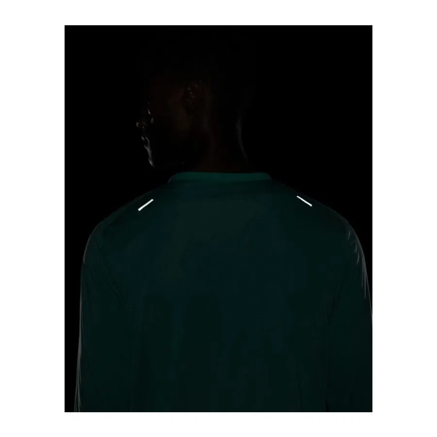 Мужская длинная футболка Dri-Fit Run Division Rise 365 Nike, Зеленый — фото 2