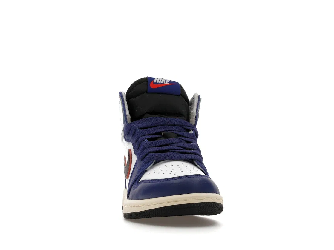 Детские кроссовки высокие с брендовым дизайном Jordan 1 Retro High OG Jordan, White/Black-Neutral Grey-Deep Royal Blue-Muslin — фото 2