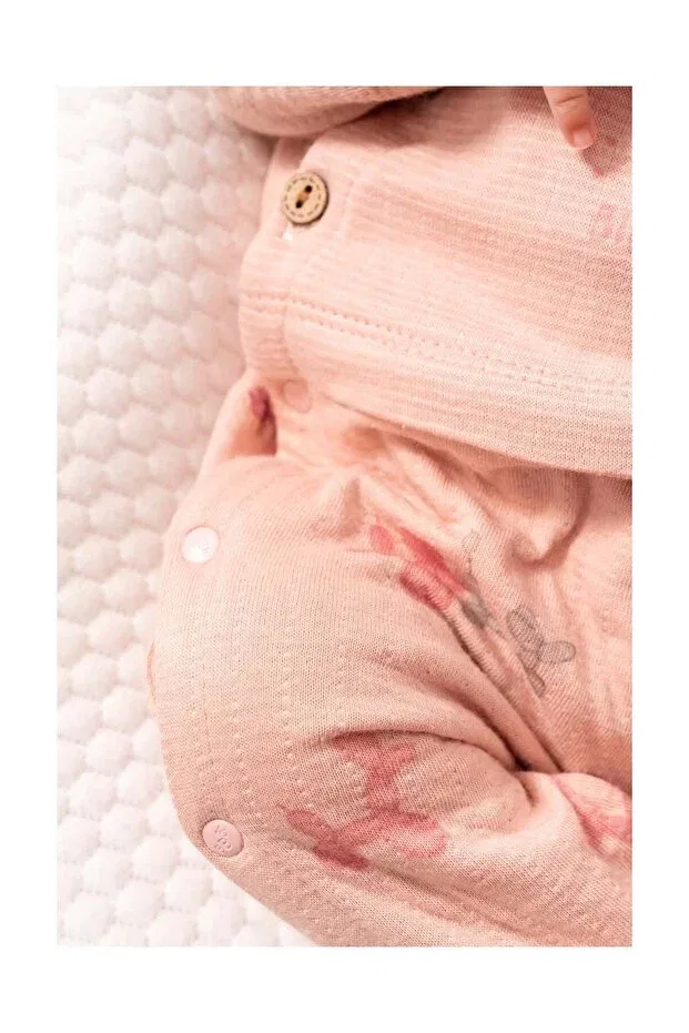 Детский комбинезон для девочек хлопковый 100% Organic Birth Party Balloon Baby Girl Buttoned Side Open Kidsella, Pink — фото 3
