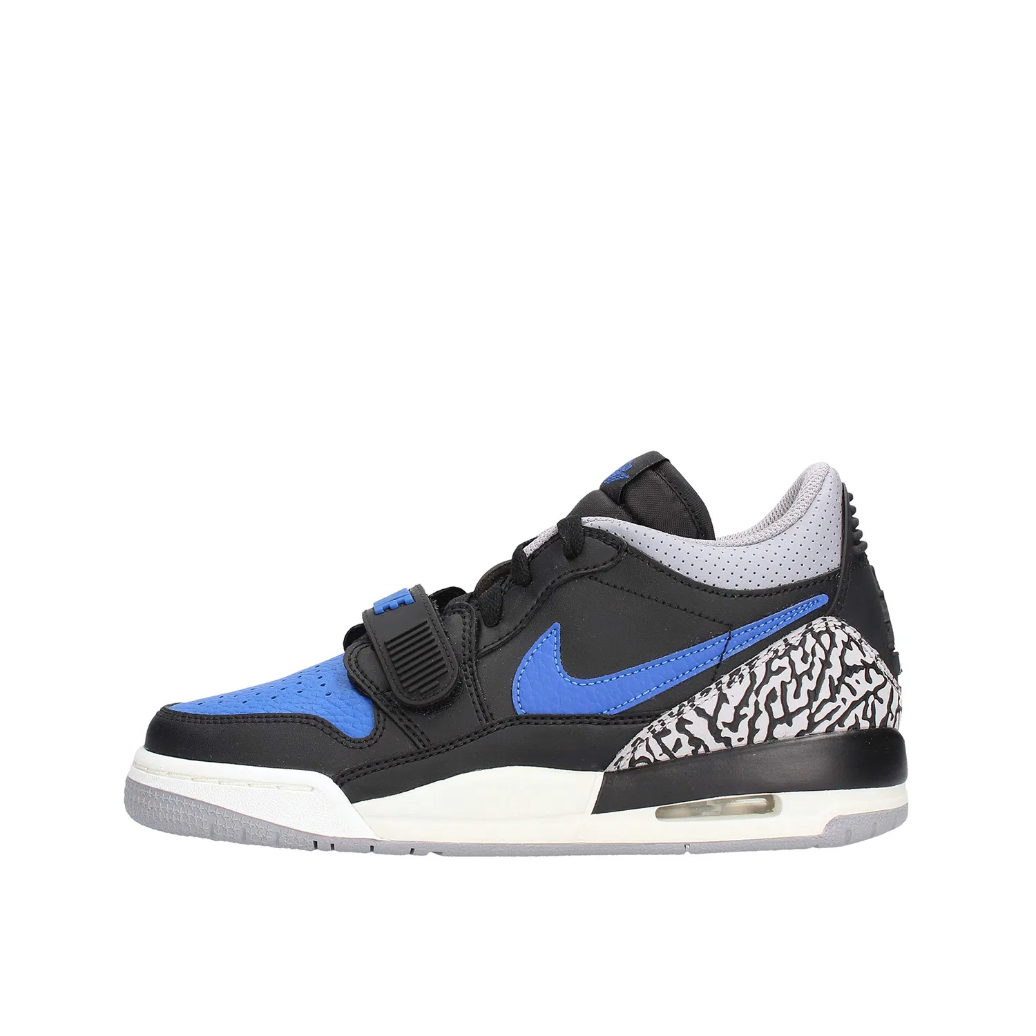Детские кроссовки для мальчиков с принтом Jordan Legacy 312 Low NIKE, Black Game Royal White