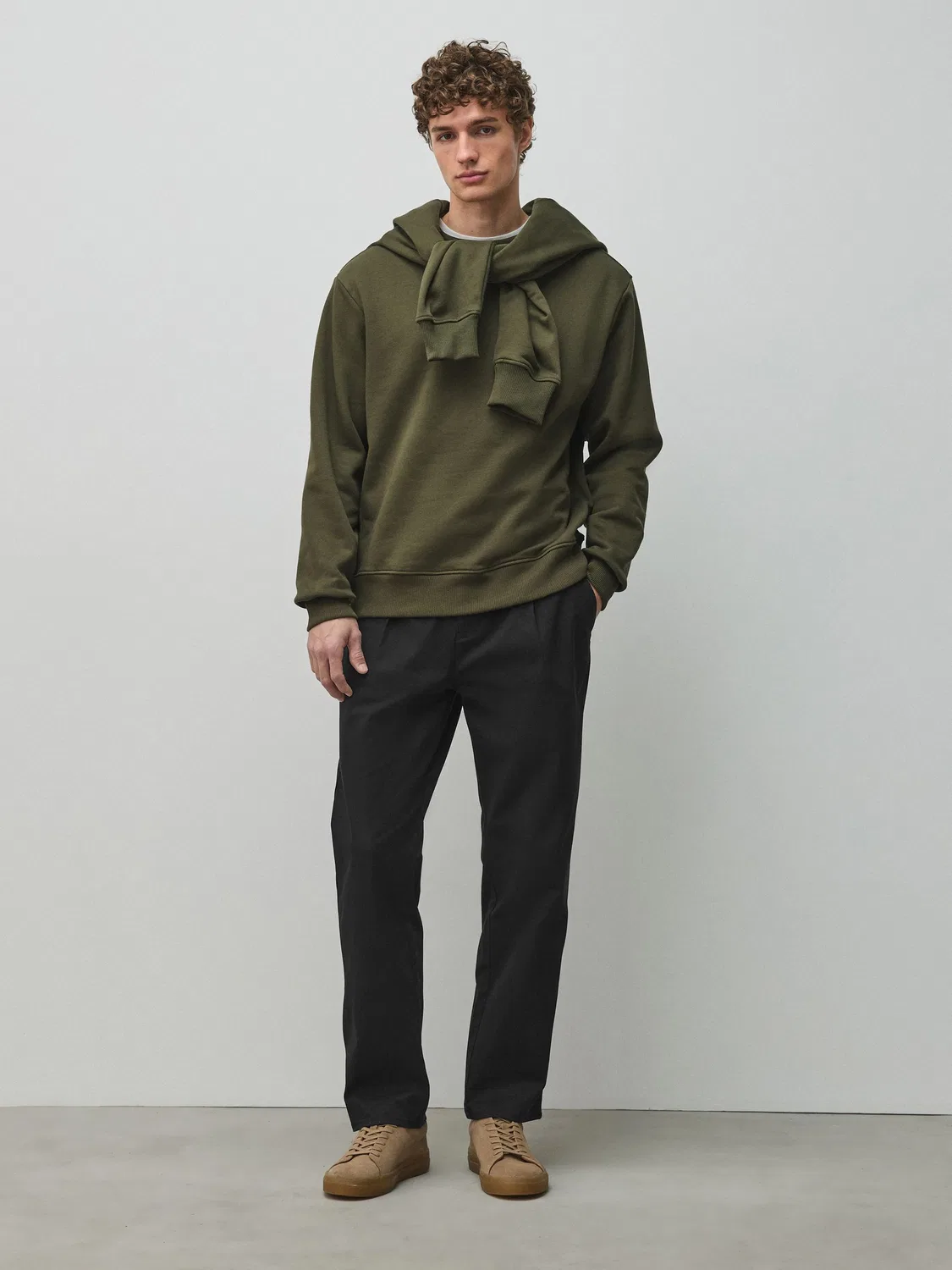 Брюки чинос, Regular Tapered Fit Next, черные — фото 2