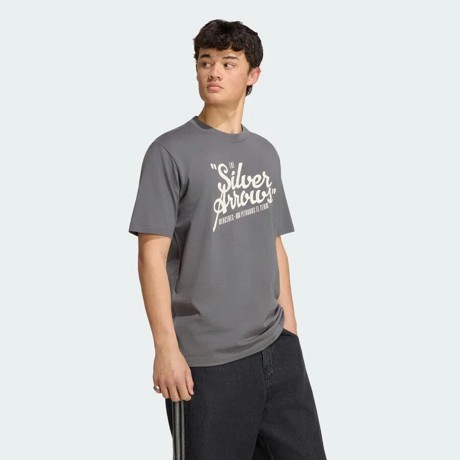 Спортивная футболка ADIDAS PERFORMANCE Performance Shirt 'Mercedes - AMG Petronas Formula 1 Team Silver Arrows' серого цвета — фото 2