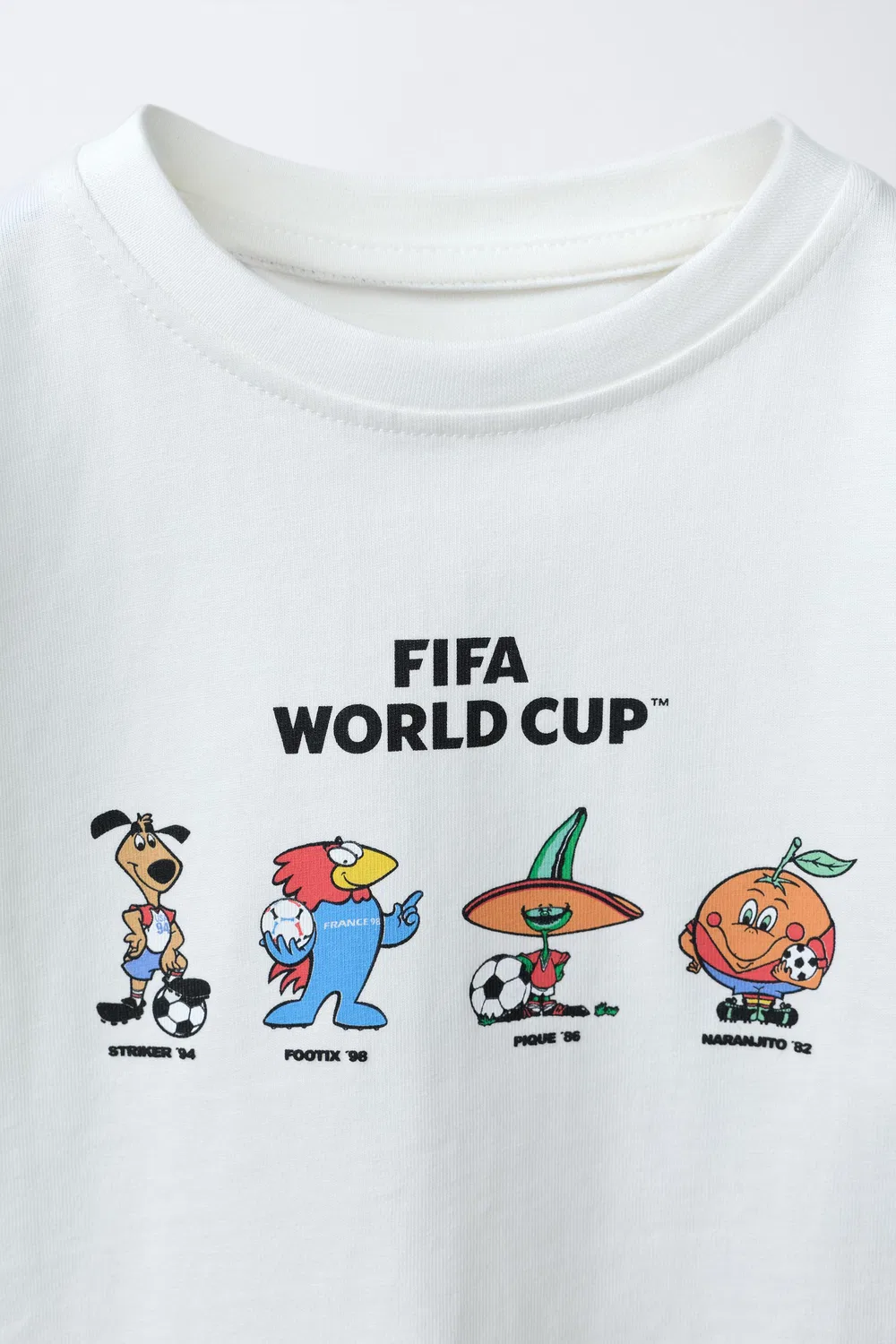 Футболка FIFA CLASSICS WORLD CUP с принтом нескольких талисманов ZARA, White — фото 3