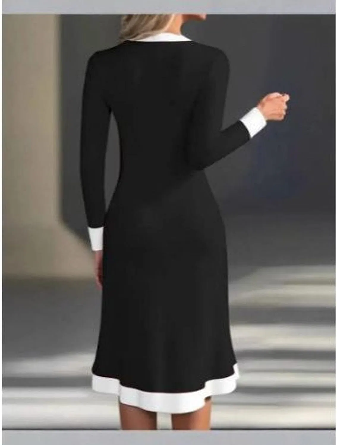 Женское худи-платье макси с белой отделкой Loose Minimalist, Black — фото 3