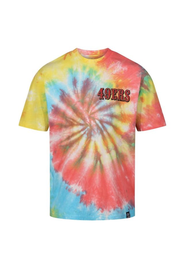 

Футболка с изображением шлема NFL 49ers для всех фанатов San Francisco 49ers Re:Covered, цвет rainbow tie dye