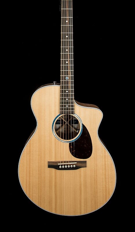 

Martin SC-13E #27263 с заводской гарантией и чехлом!