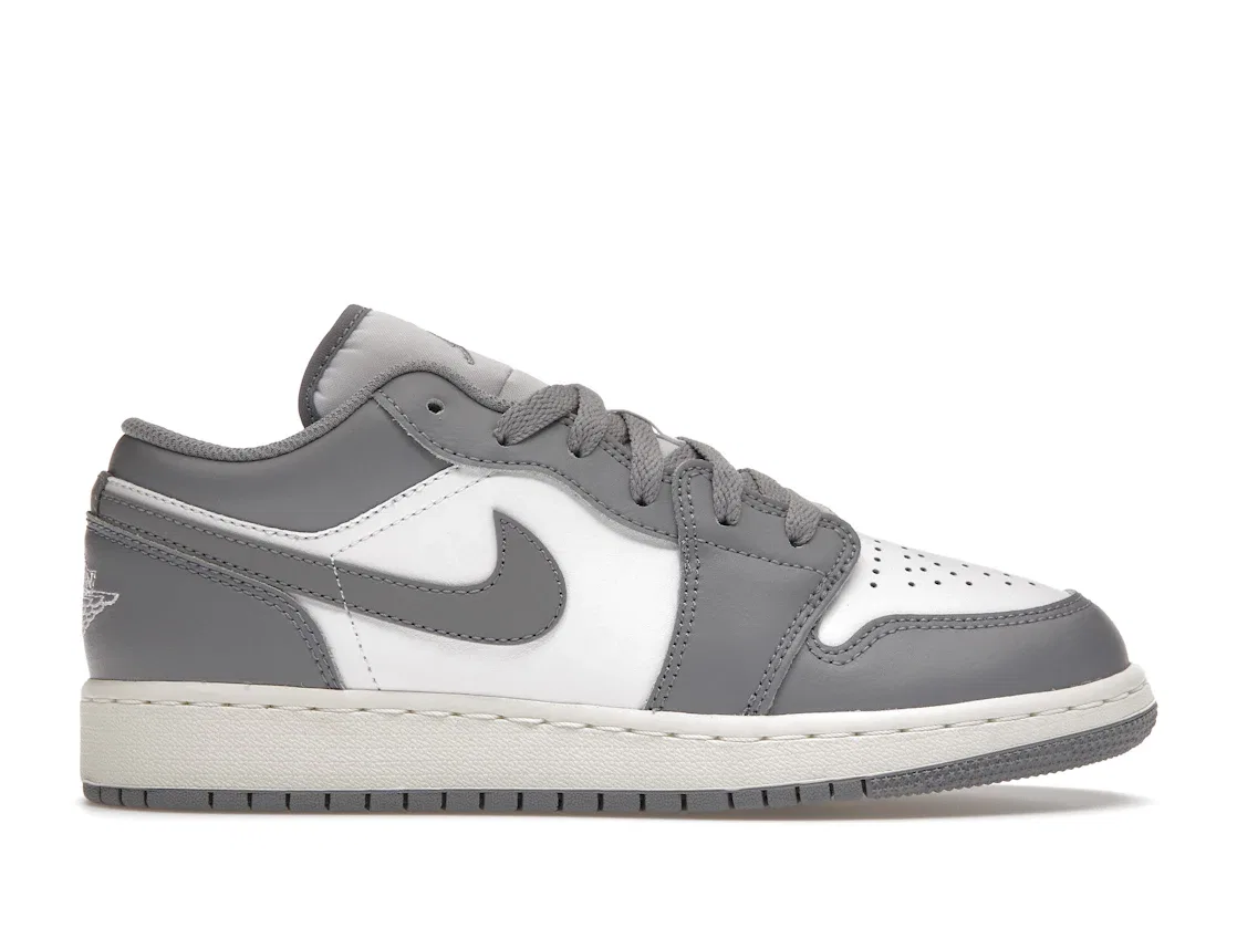 Детские кроссовки с перфорированным носком Air Jordan 1 Low, Grey/White/Cream