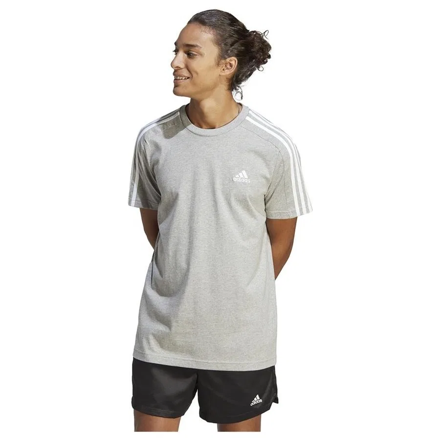 Футболка с коротким рукавом Sportswear IC9337 Essentials Single Jersey 3-Stripes Tee adidas, Серо-белый — фото 3