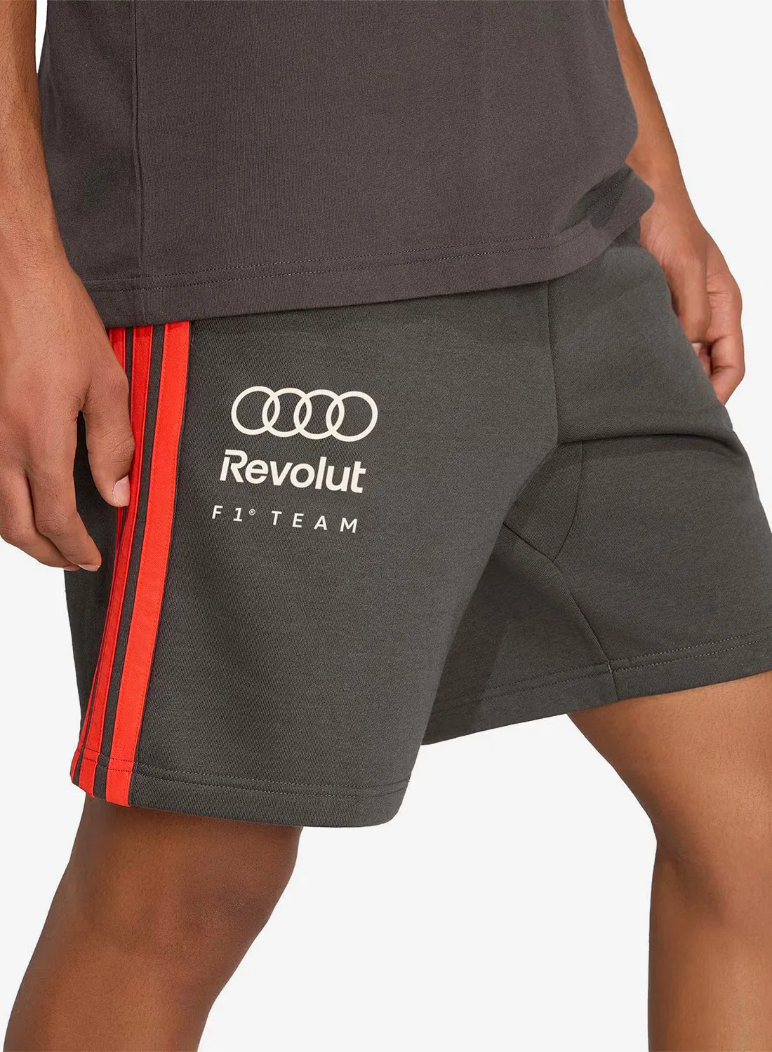 Шорты из флиса с кулиской Audi Revolut F1 Team DNA Adidas, черный — фото 3