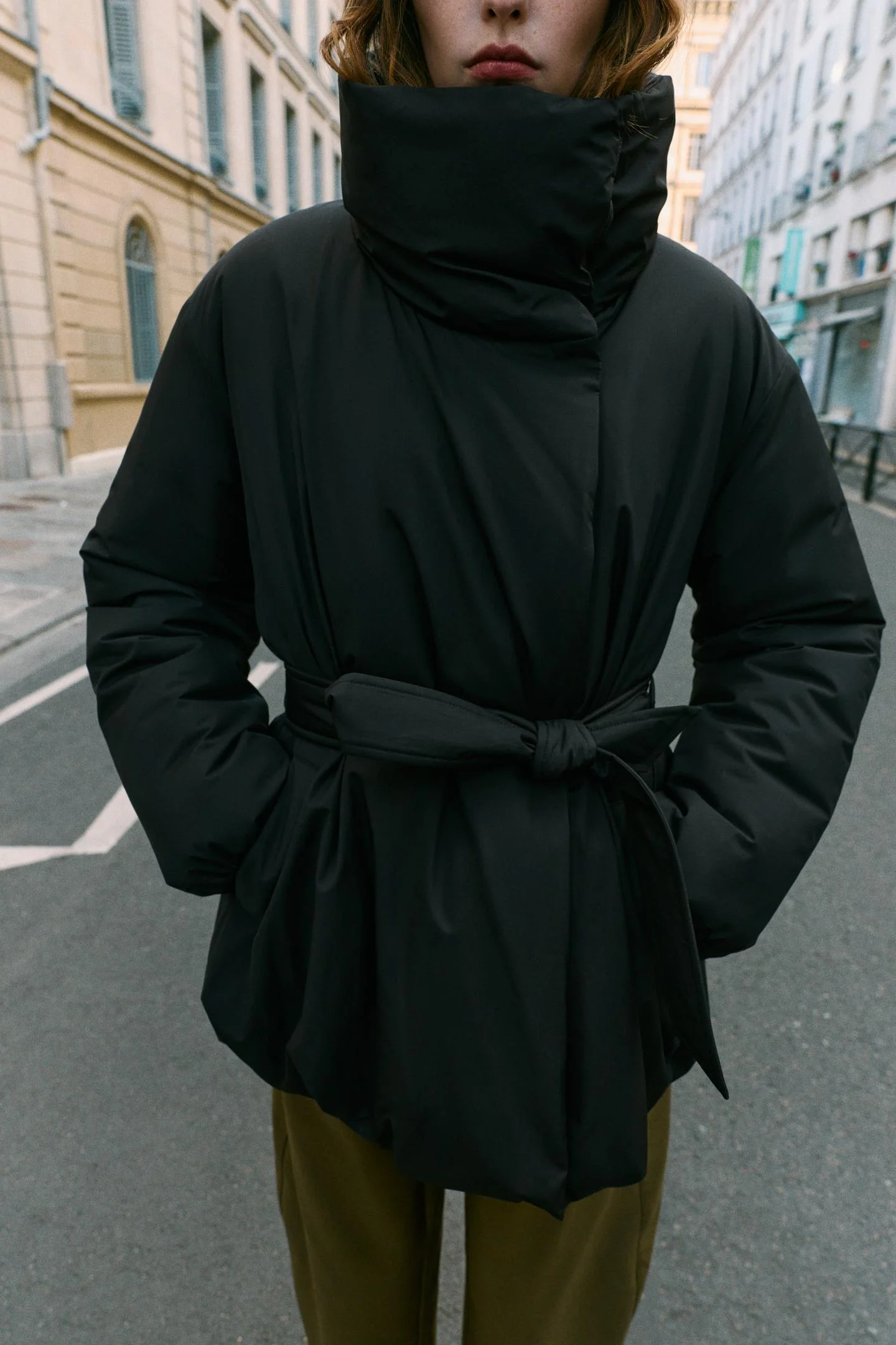 Куртка Zara стеганая с поясом, черный