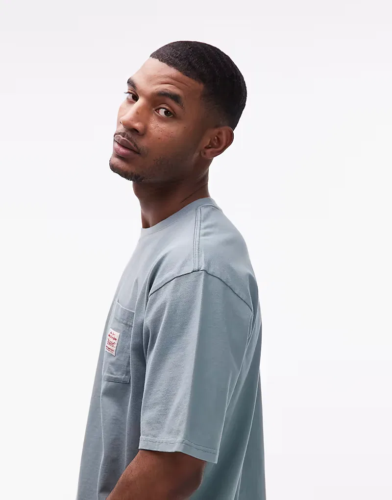 Рабочая футболка Levi's с карманом, синяя — фото 4