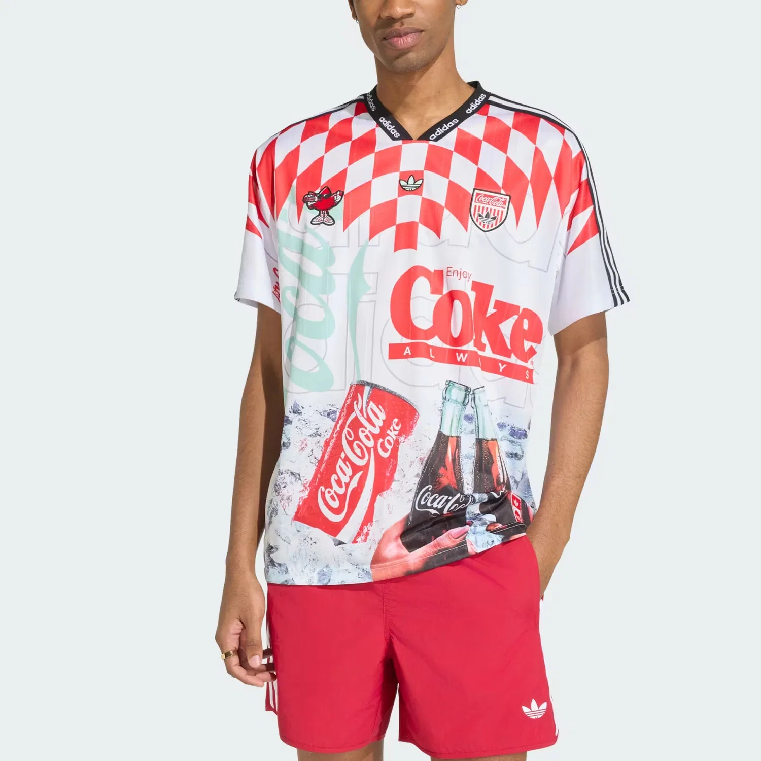 Футболка Coca Cola V-образный вырез, Adidas Originals, White/Red/Mint Green/Red Brown — фото 4