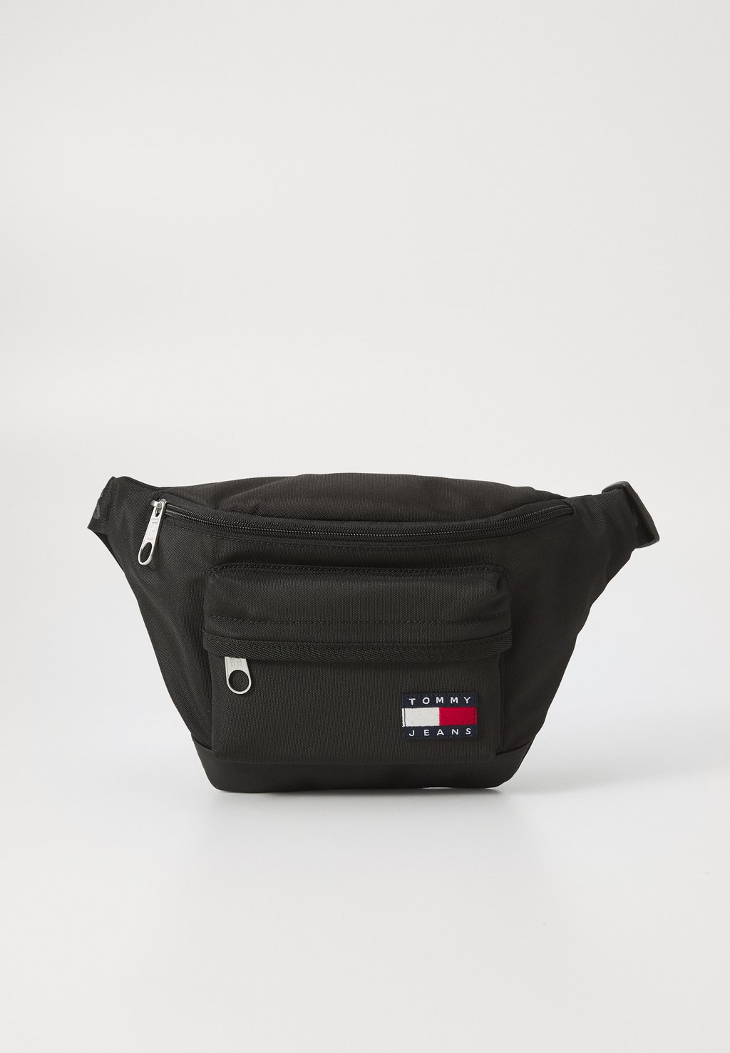 

Поясная сумка DAILY BUMBAG Tommy Jeans, черный