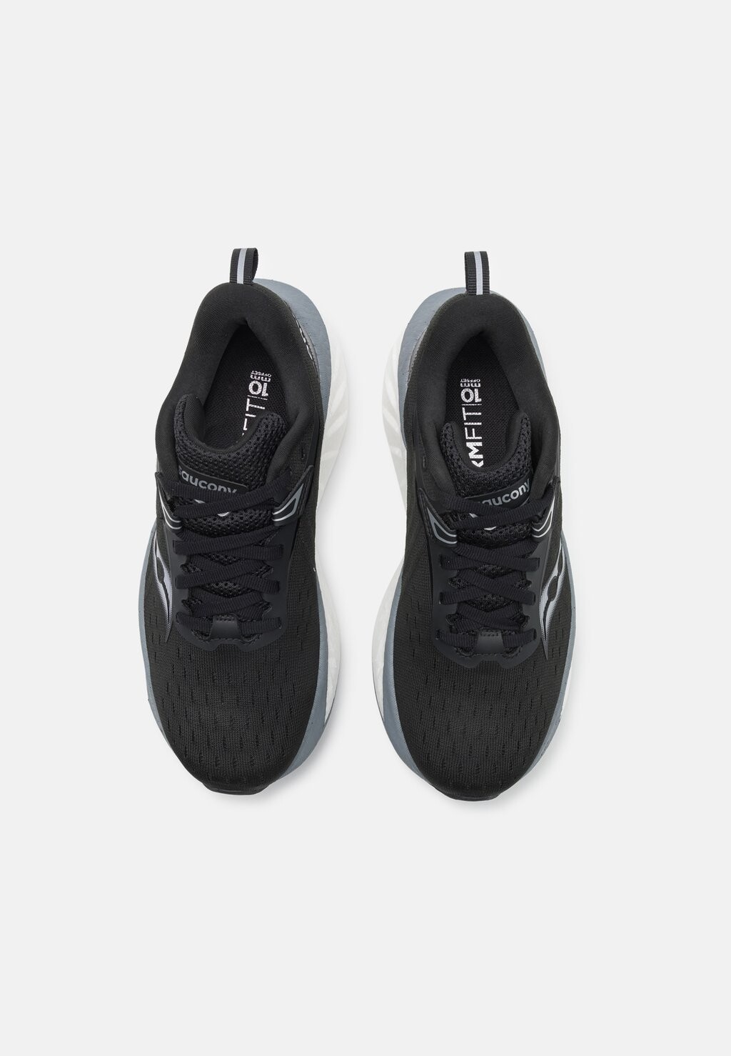 

Кроссовки TRIUMPH 22 Saucony, черный