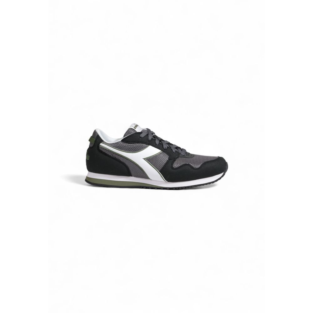 

Серые текстильные кроссовки Diadora