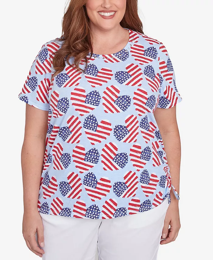 

Топ с сердечками в виде флага и боковыми сборками, размер plus size Alfred Dunner, мультиколор
