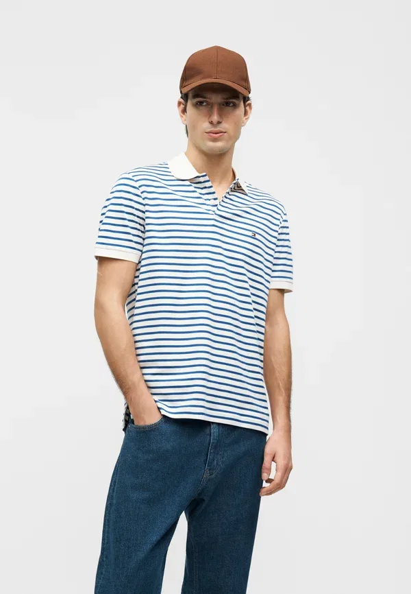 Поло Tommy Hilfiger Seasonal Core Essentials, цвет слоновая кость/пигментный синий — фото 4