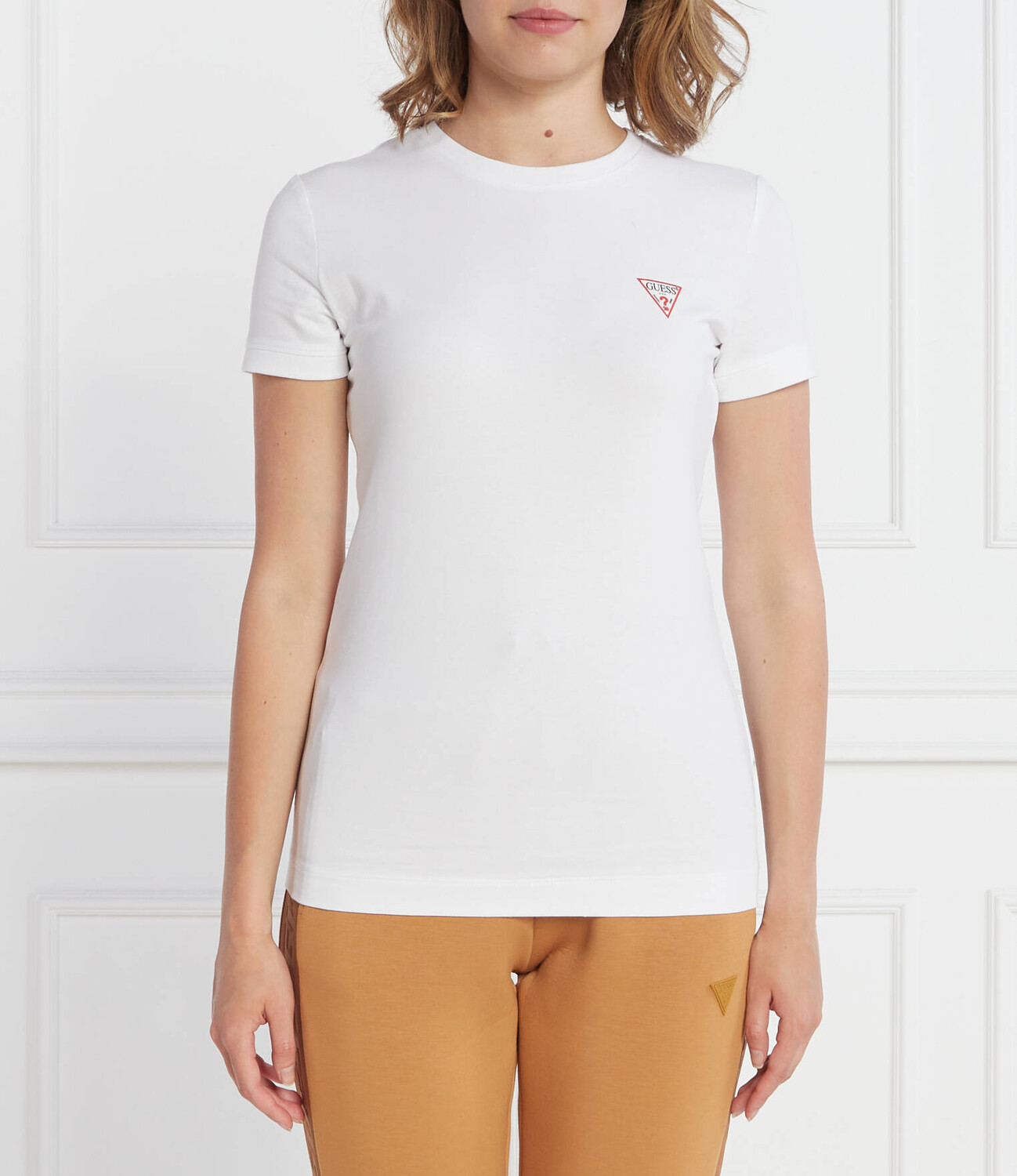 

Футболка GUESS Regular Fit, белый