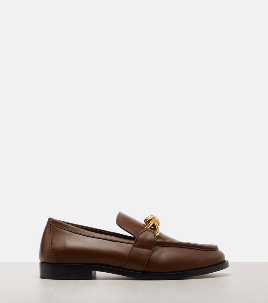 Лоферы из кожи с узлом Astaire Bottega Veneta, Nocciola — фото 4