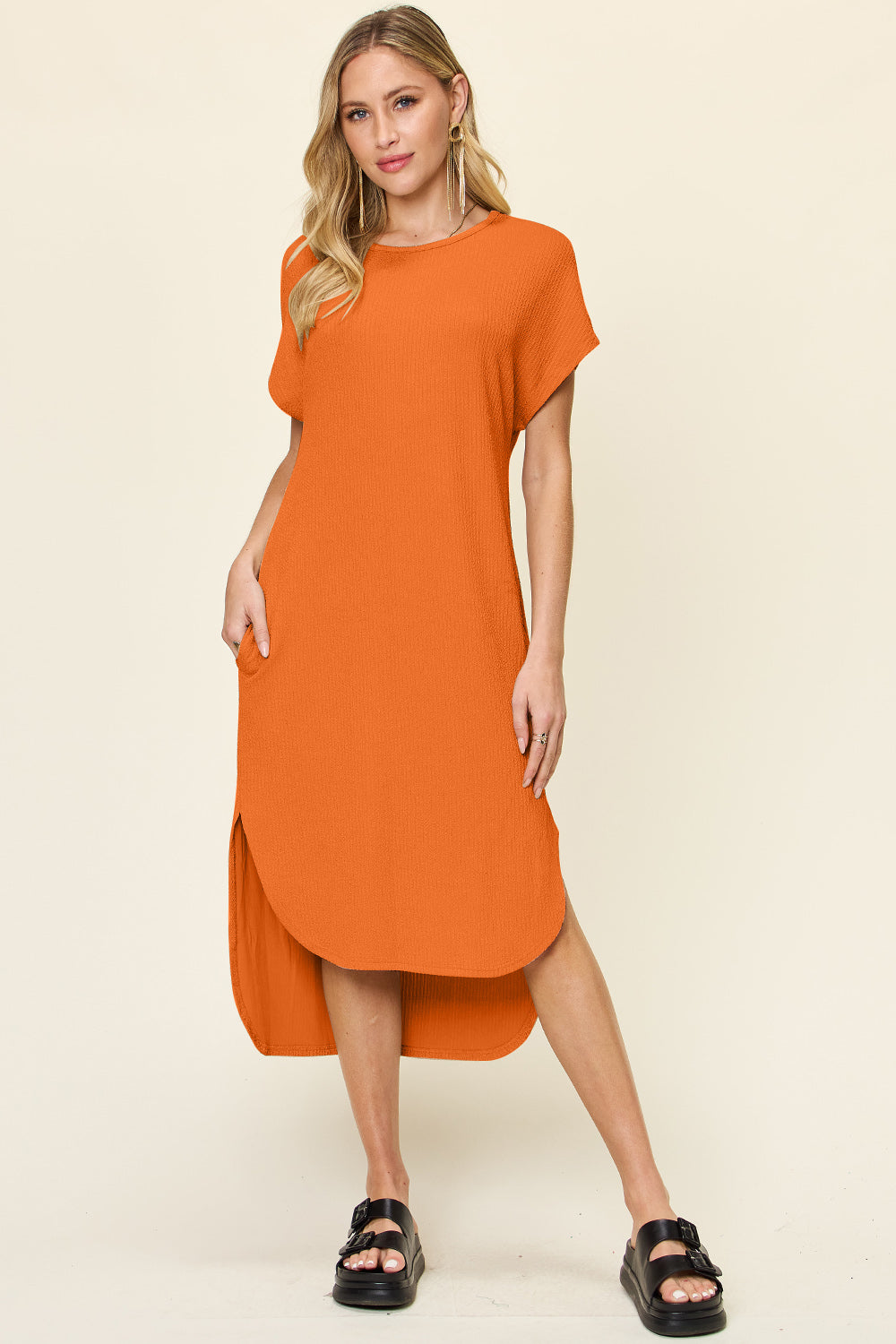 

Платье полного размера с круглым вырезом и короткими рукавами FASHNZFAB, цвет tangerine