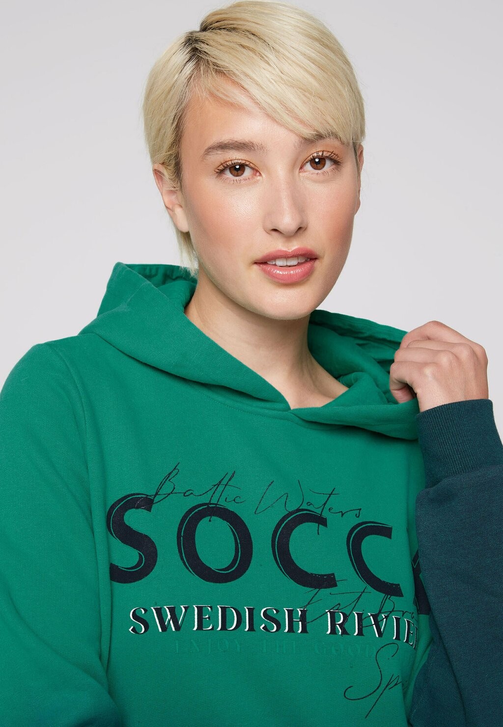 

Толстовка с капюшоном DIP DYE MIT LOGO Soccx, зеленый