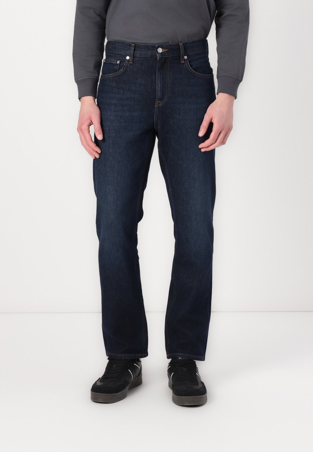 

Джинсы прямого покроя REGULAR MERCER Tommy Hilfiger, деним