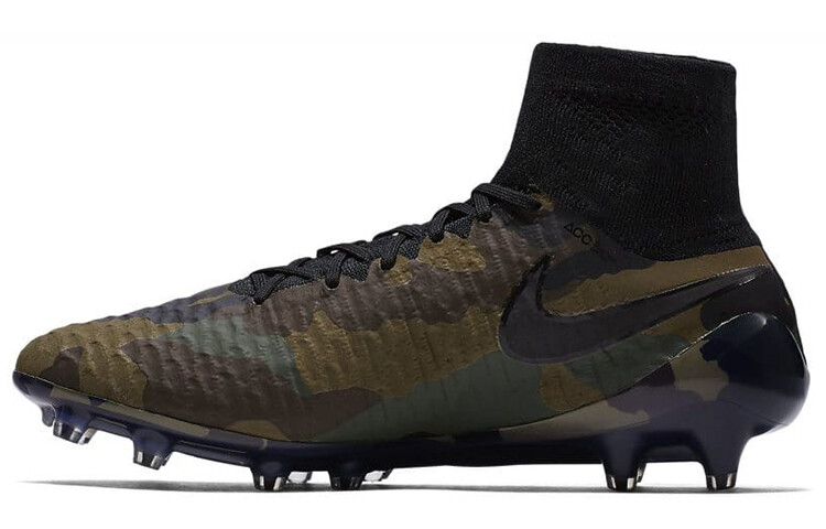 

Футбольные бутсы мужские высокие камуфляж/зеленый Nike