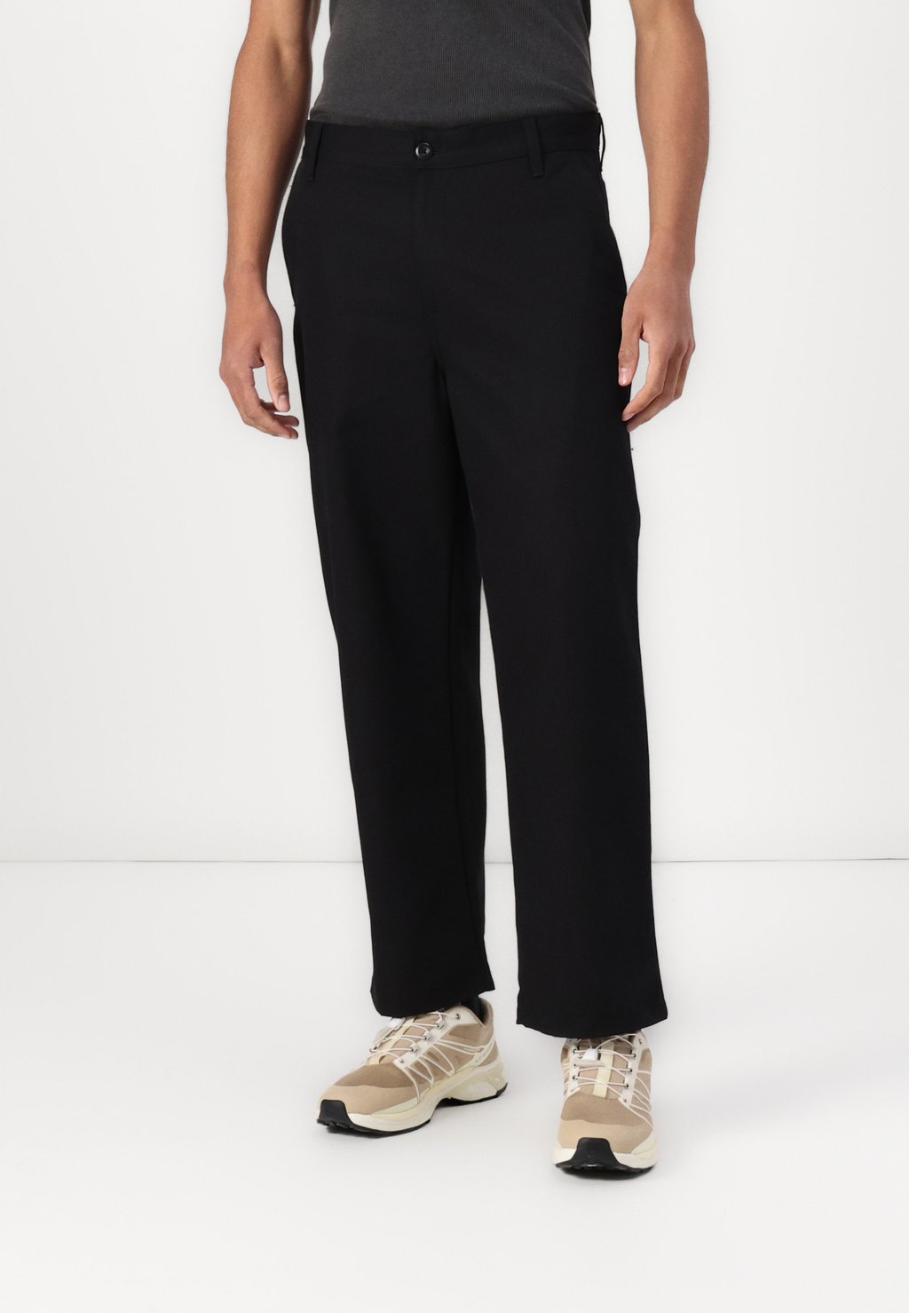 

Брюки MODULE PANT Carhartt WIP, цвет Black Rigid