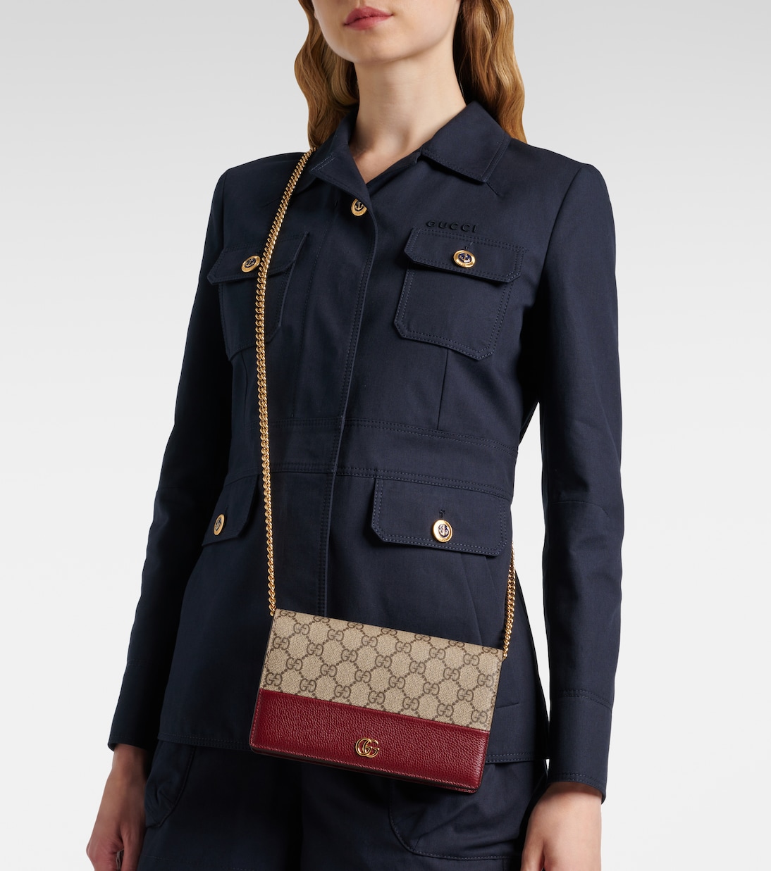 Кошелек на цепочке GG Marmont Petite из кожи Gucci, Rosso Ancor/B.Ebony — фото 2