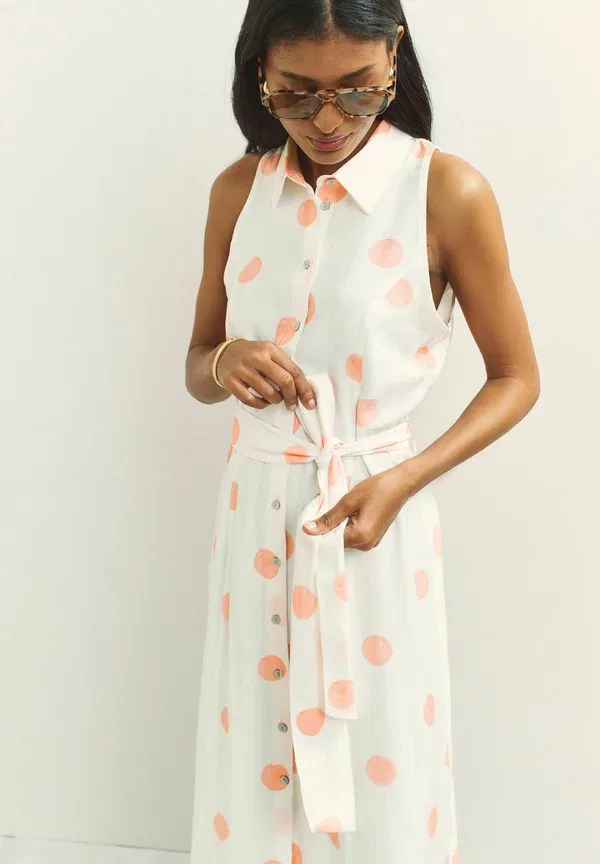 Платье-рубашка Next Petite fit halter shirt midi belted dress, белый/розовый горох — фото 3