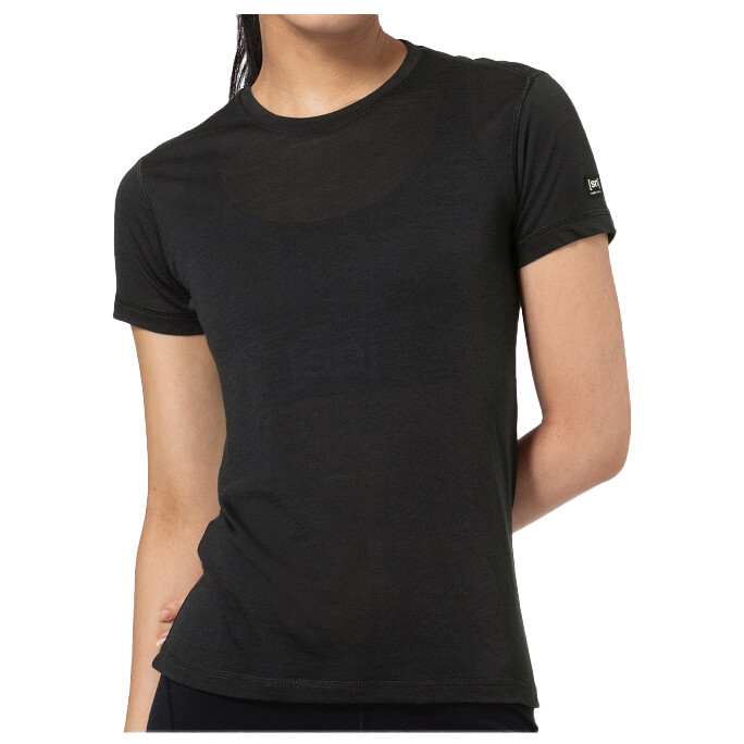

Рубашка из мериноса Super Natural Women's Sierra 140 Tee, цвет Jet Black