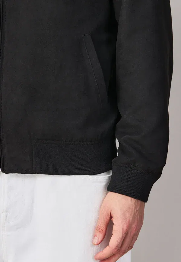 Куртка Regular fit из искусственной кожи Next, черный — фото 4
