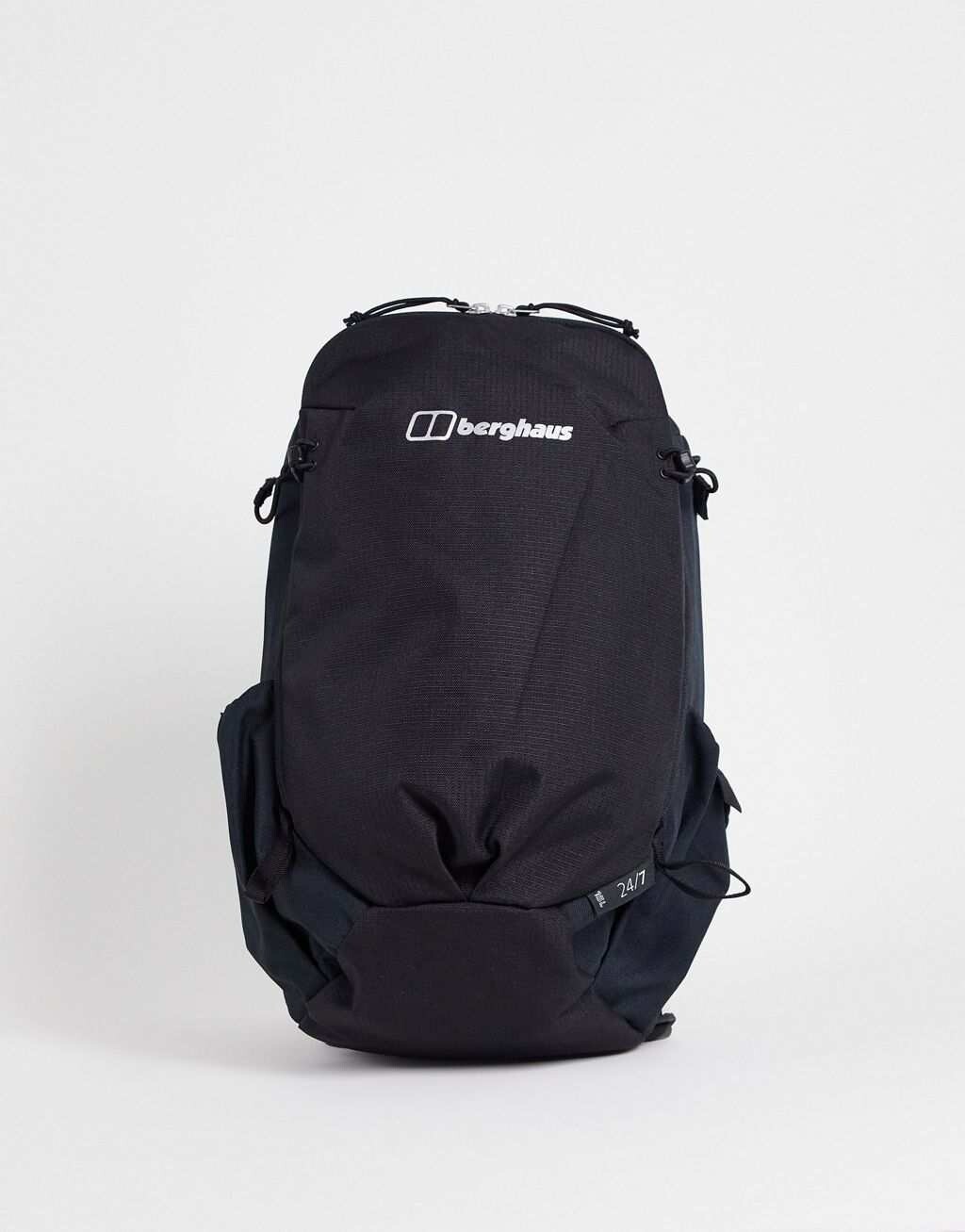 

Черный рюкзак Berghaus 24/17 объемом 15 л