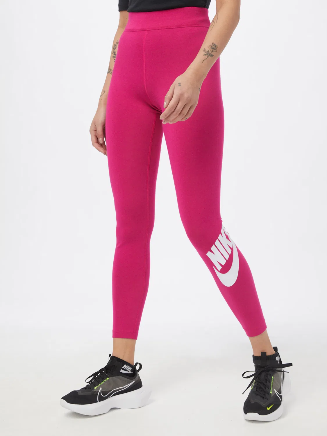 Узкие леггинсы - незаменимый элемент гардероба. Nike Sportswear, Dark Pink — фото 3